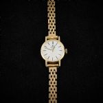 1526 4238 LADIES WATCH